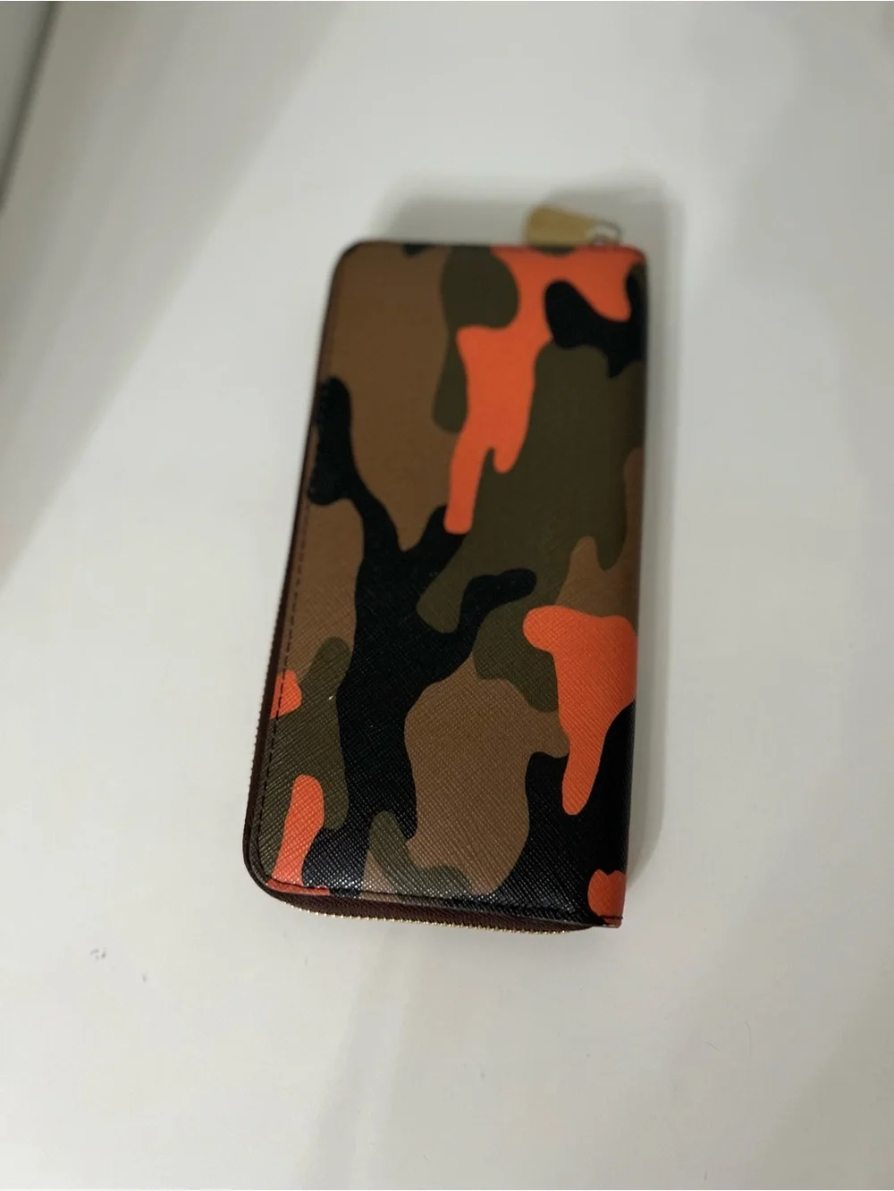 Michael Kors preowned Orange and Olive Camo Zip Wallet - Picture 2 of 9